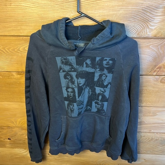 Taylor Swift The Eras Tour Womens Concert Merch Hoodie Gray Sweatshirt oversized - Picture 1 of 12